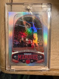 Giannis Antetokounmpo 2019-20 Panini Marquee Holo Card