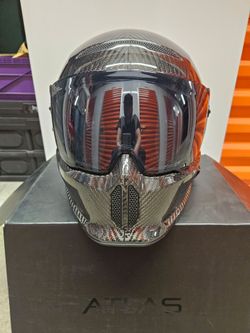 Large Ruroc Helmet with Freedom Cardo JBL Speaker