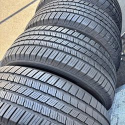 255 60 18 Tires Con 80% De Vida Las 4 De La Marca Michelín 