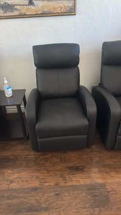 Black Single Recliner Chair