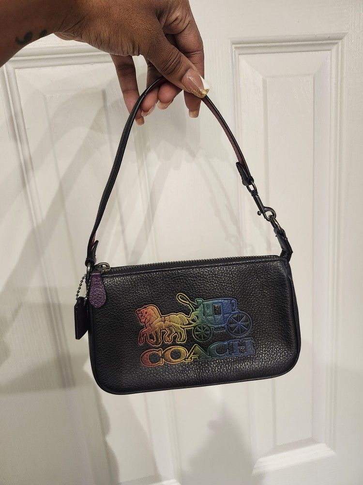 Coach Nolita 19 in Black/Multi with Horse and Carriage
