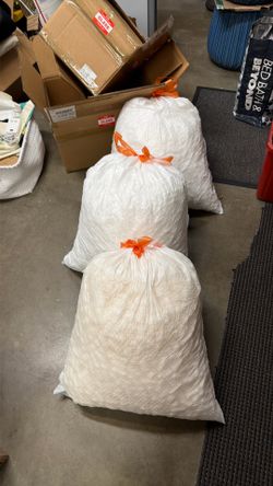 Packing Peanuts- FREE