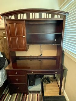 Desk & Hutch