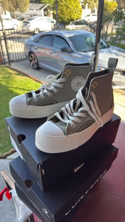 Women’s Converse 6.5