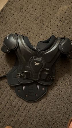 Xeinth Velocity Football Shoulder Pads 20-21 XL With Nxtrnd Backplate