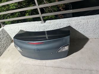 2010 Mazda 3 hood shell