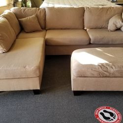 Brand New 104" x 75" Biege Linen Reversible Sectional + Ottoman