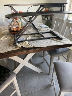 Stand Up Desk Converter/Desktop