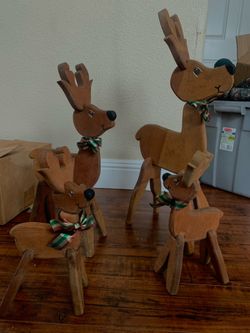 Wooden raindeer