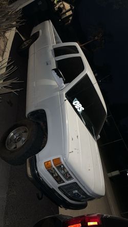V8 5.7 4X4 Engine
