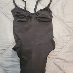 Seamless Sculpt Bodysuit - SKIMS