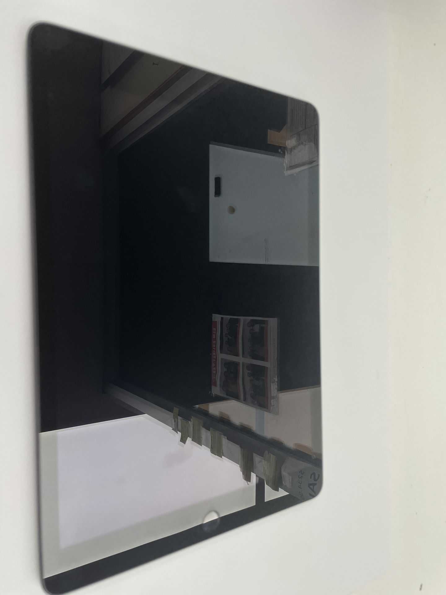 Used Apple iPad; 9th Generation