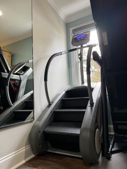StairMaster SM3 Home & Commercial — MINT CONDITION, LIGHTLY USED, 2022