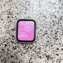 Apple Watch SE 2nd gen 40mm