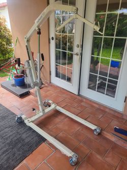TuffCare Rhino P430 Electric Patient Lift