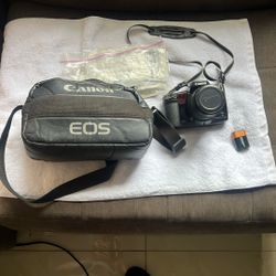 Canon EOS 10s Camara With Zoom 