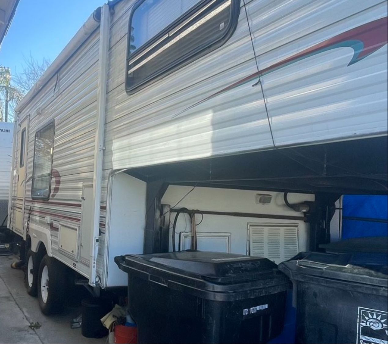 Jayco 1998 Fifth Wheel Travel Trailer