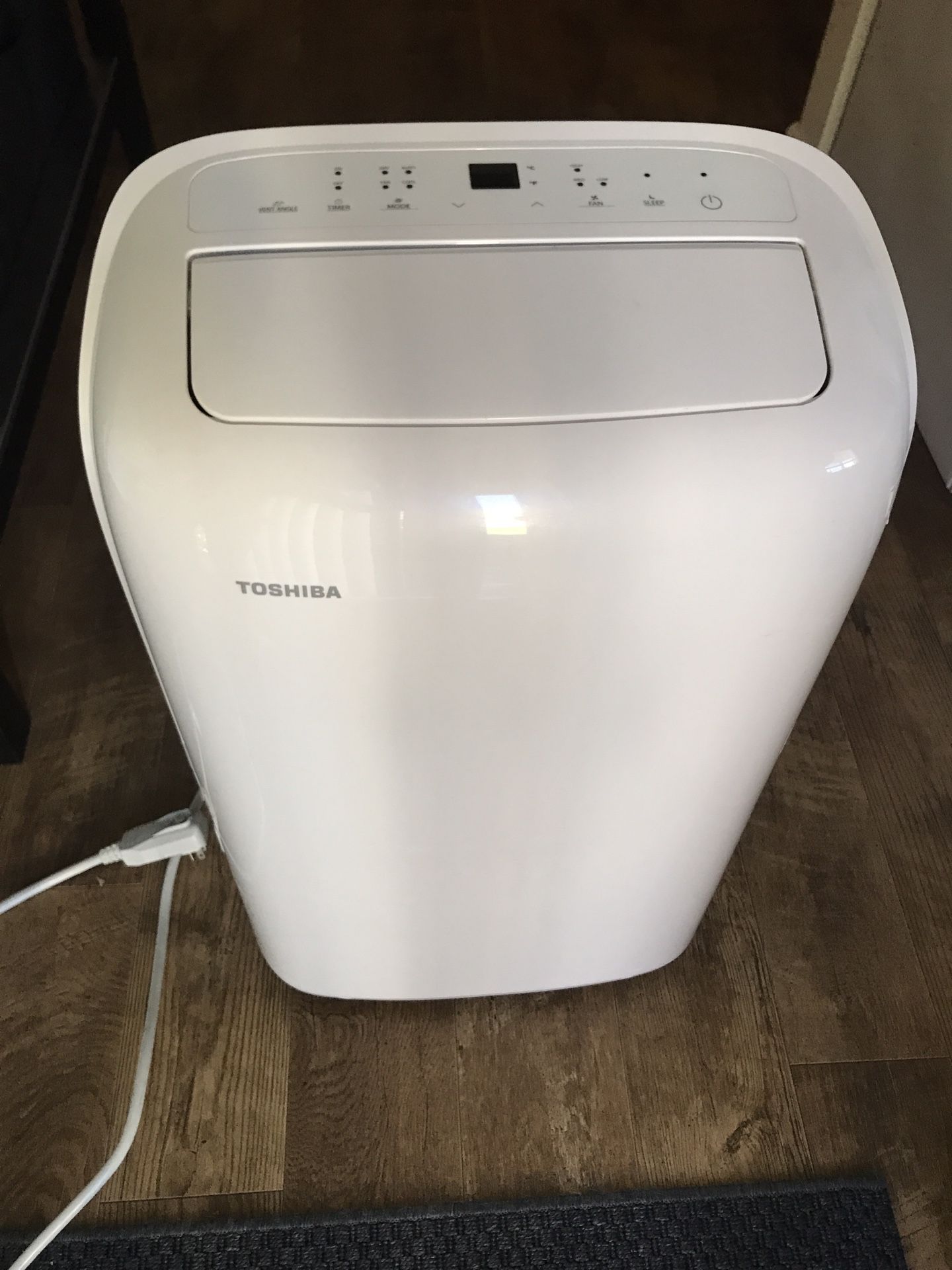 Toshiba 8,000 BTU, 115 Volt Portable AC Unit