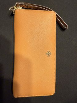Like New Tory Burch Wallet