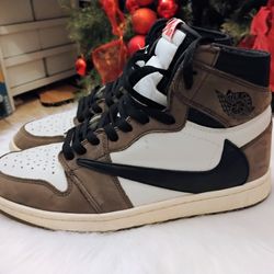 NIKE AIR Jordan 1 Retro High OG SP Travis Scott 