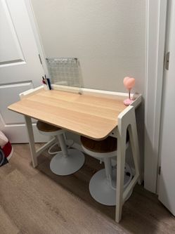 White desk