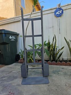 Heady duty dolly  $65
