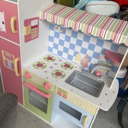 💙💙Mesa De Madera Para Niña 😃 Buenas Condiciones ☺️