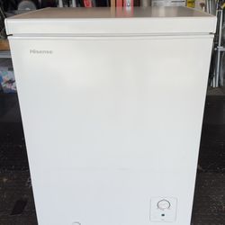 Hisense Chest Freezer - 25x22x33