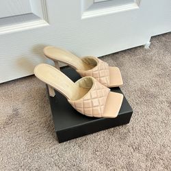 Heels Size 8 1/2 