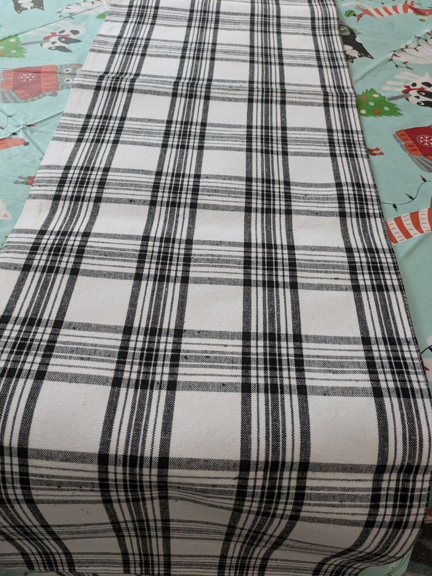 Black & White Table Runner
