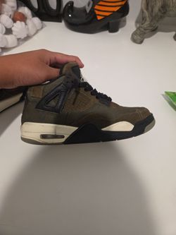 Jordan 4 olive green