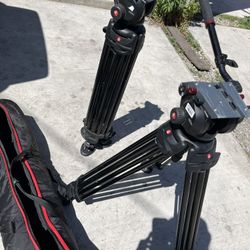 Manfrotto Tripod 