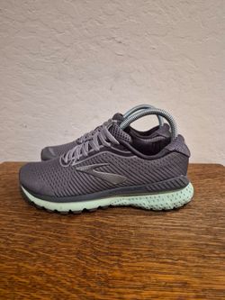 Brooks Adrenaline GTS 20 Athletic Running Shoes 
Women's Size US 6.5 Medium B