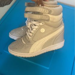 Ladies Puma Size 4uk $20