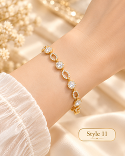 ✨ Style 11 – Women's Elegant Gold-Tone Crystal Oval & Round Link Bracelet