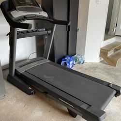 NordicTrack Commercial 1750 Treadmill