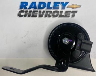 GM OEM CADILLAC XTS 13-18 HORN- GENERAL MOTORS GMC  GM OEM CADILLAC XTS 13-18 BOCINA - GENERAL MOTORS GMC