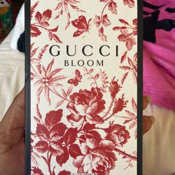 Gucci Bloom Perfume
