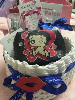 Heart shaped Mother’s Day basket