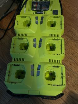 Ryobi battery super charger P125 charges 6 batteries