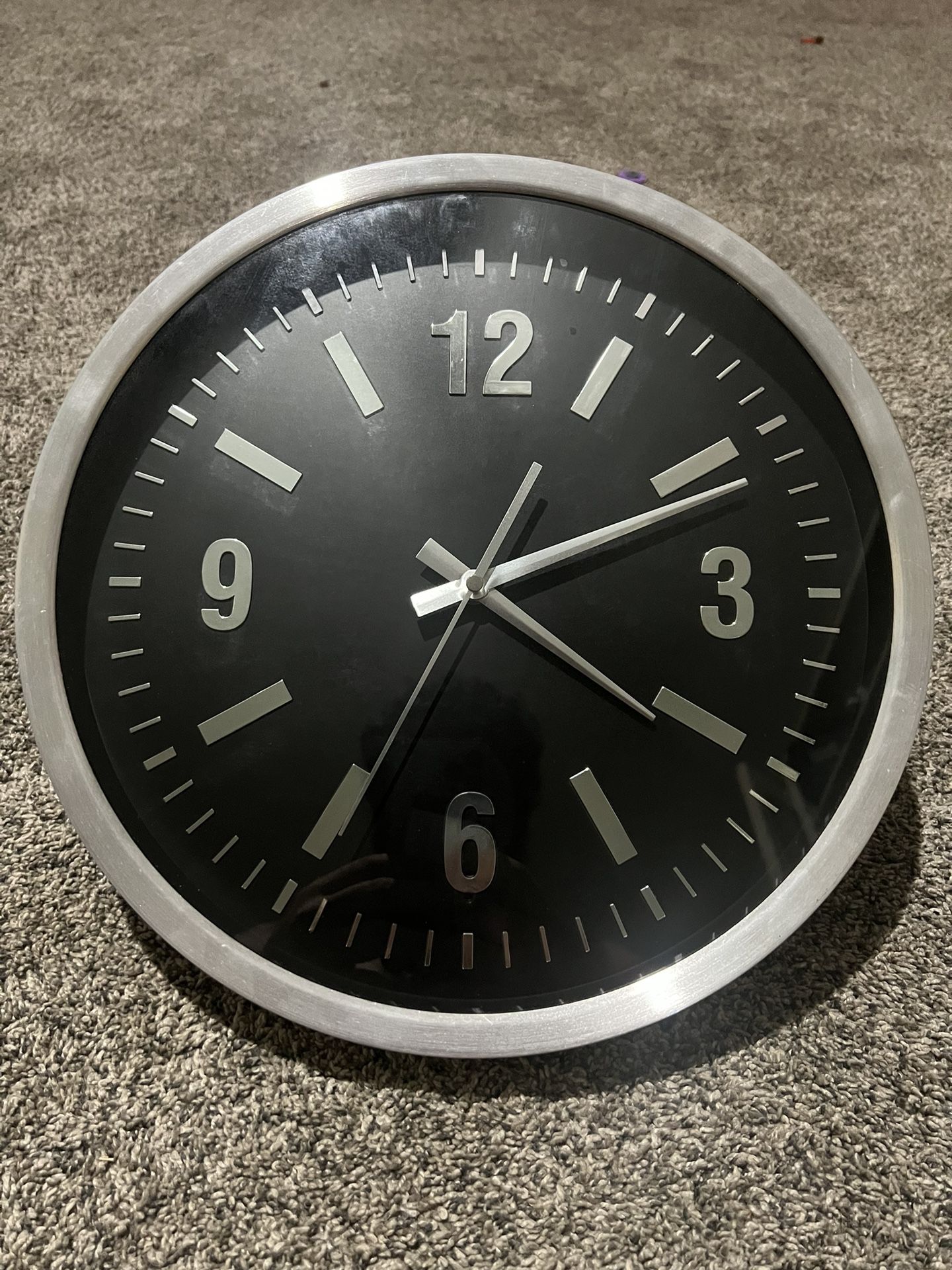 Wall Clock / Security Camera