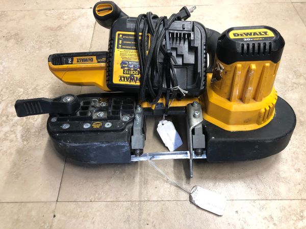 Dewalt bandsaw dcs371 with Battery and Charger for Sale in Hollywood