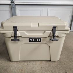 Yeti 36 Quart Tan Cooler