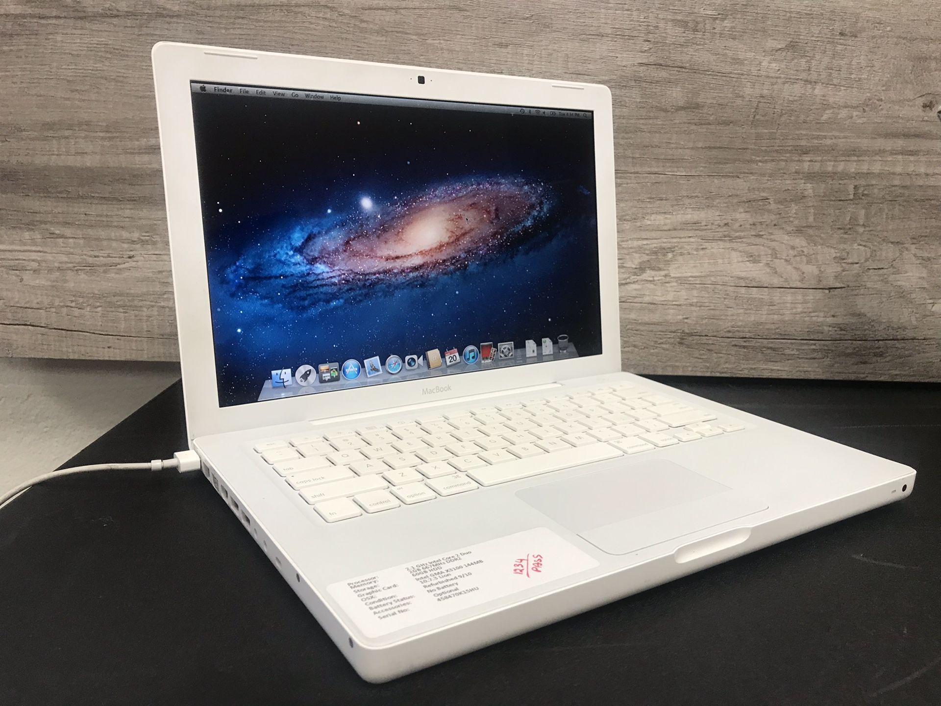 Apple MacBook 13”