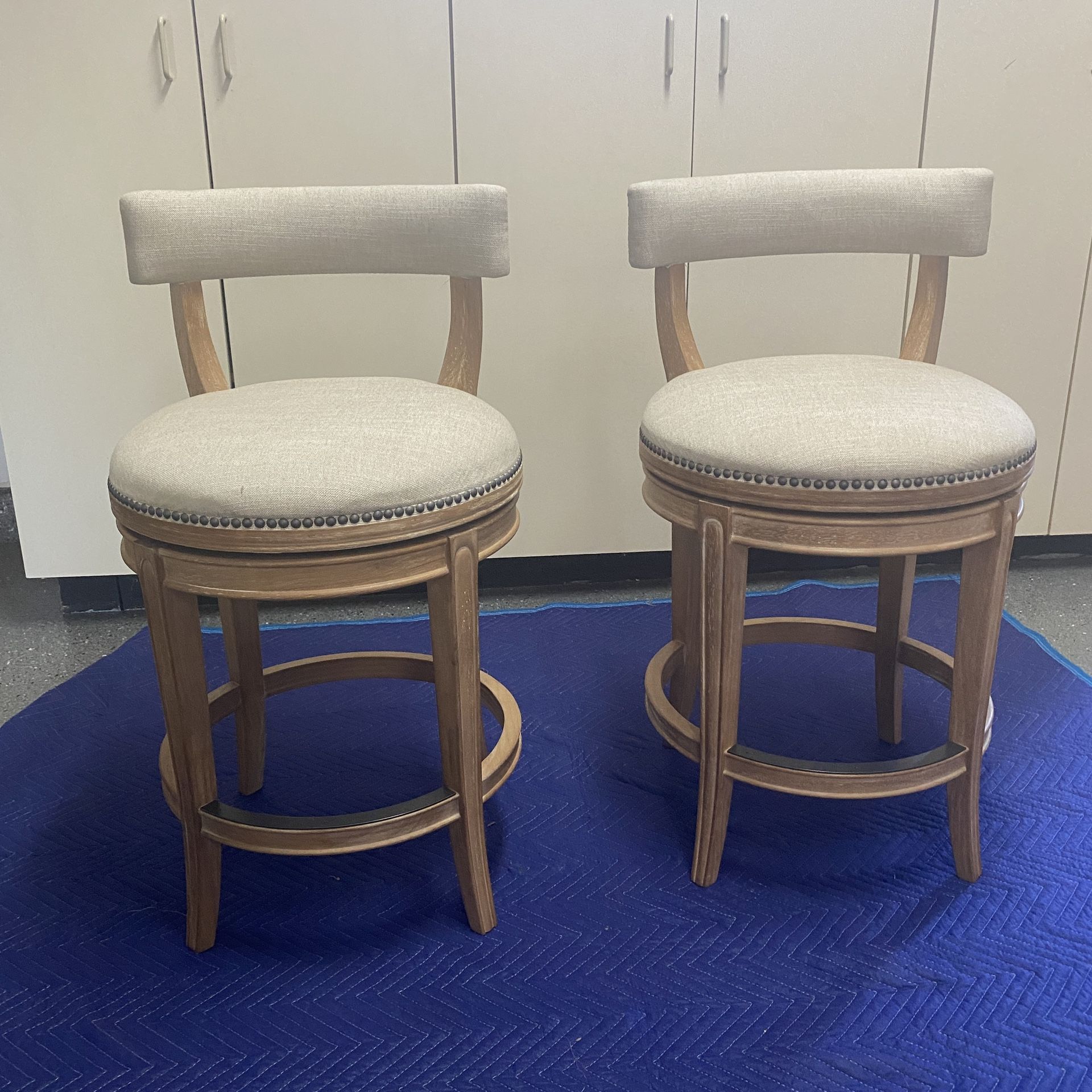 Frontgate Henning Low Back Swivel Bar & Counter Stool