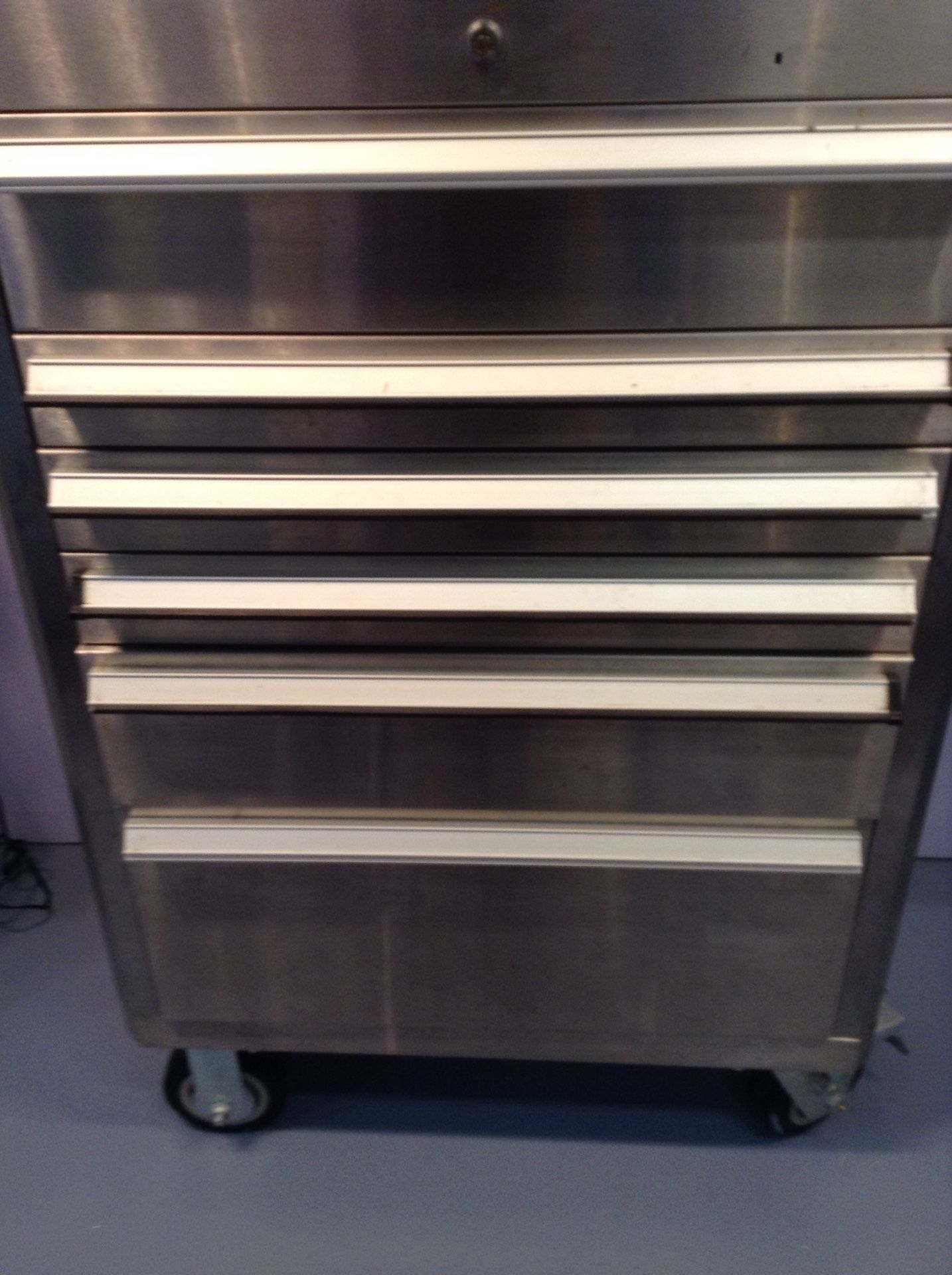 Kobalt tool chest used 6 drawer