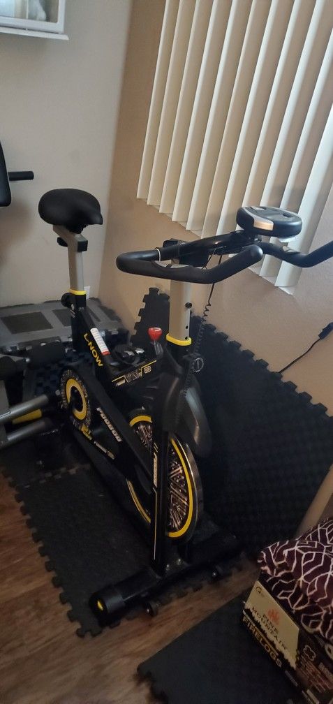 Exercise Bike Cycling Amazon Brand Pooboo