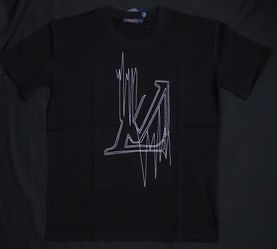 LV Black T-shirt Read Description for Sale in New York, NY - OfferUp