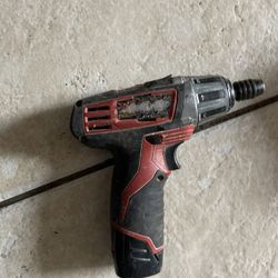 Milwaukee M12 12V Cordless Drill/Driver (model 2407-20)