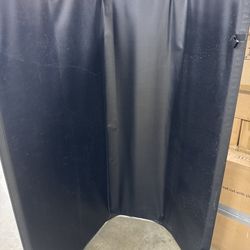 YITAMotor Tonneau Cover - Foldable Pickup Truck Bed Cover in Excellent Condition